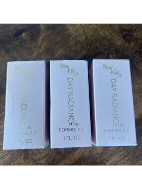 Vintage Mary Kay Day Radiance Formula 2 Cinnamon 1 fl oz Set of 3 NEW Old Stock